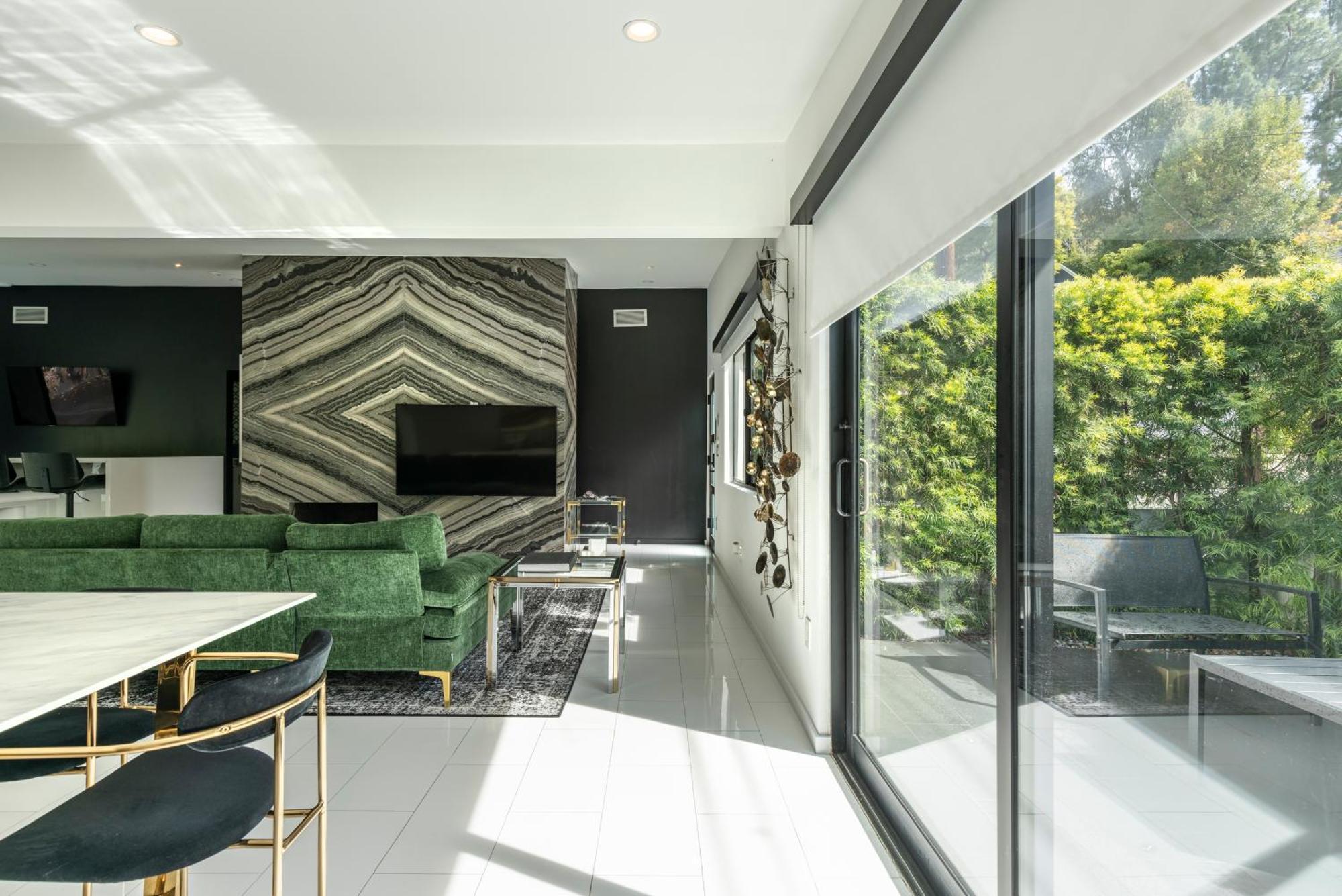 $3m Modern Hollywood New Construction Oasis Los Angeles